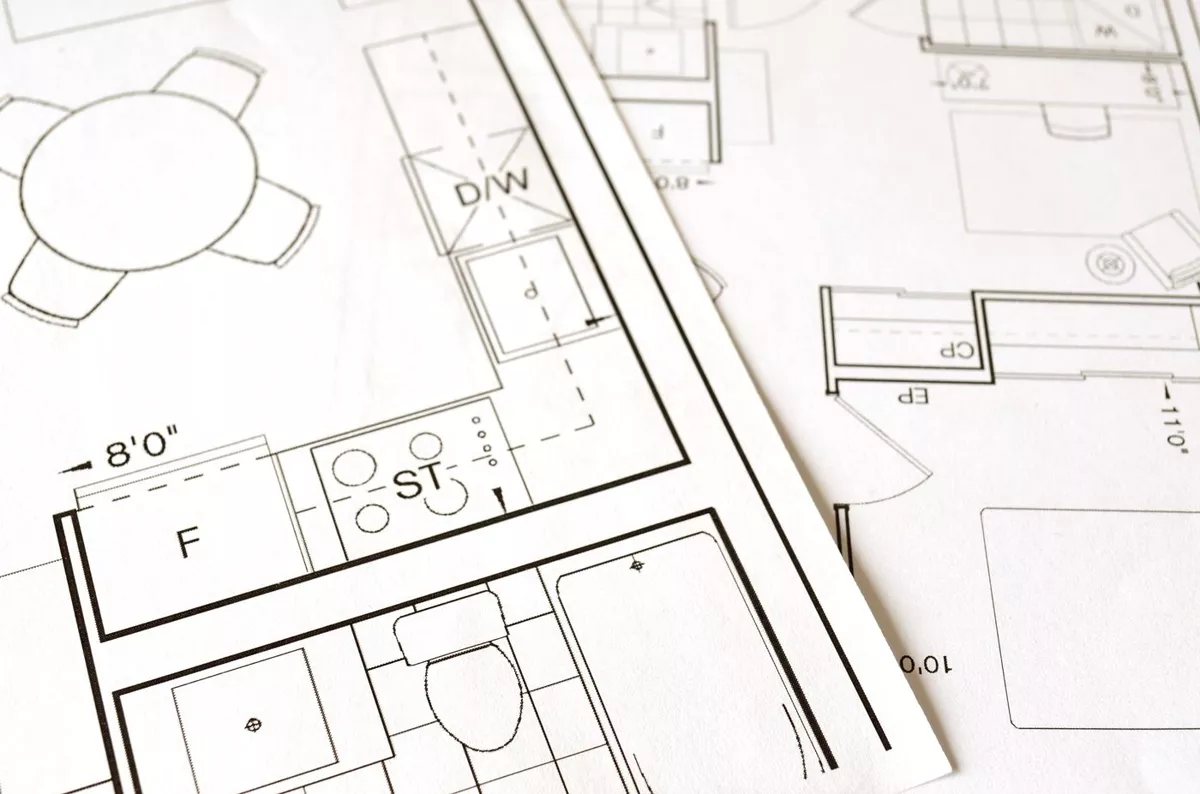 Grundriss und Materialmuster für eine Küchenplanung